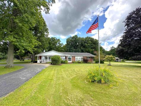 6278 E Woodhaven Court Monticello IN 47960