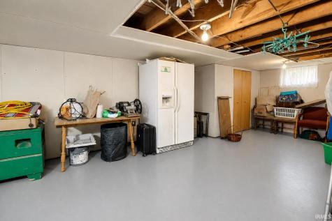 1202 W Pacific Avenue Knox IN 46534