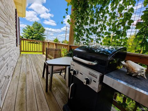 1202 W Pacific Avenue Knox IN 46534