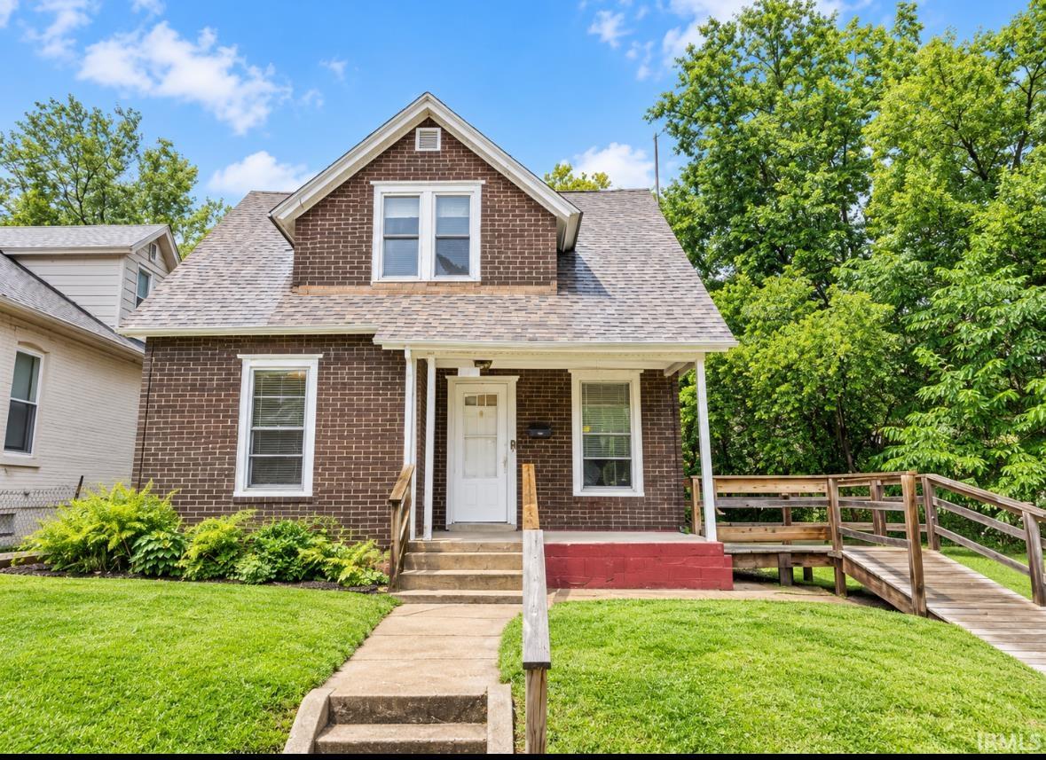 1725 S Scott Street South Bend IN 46613