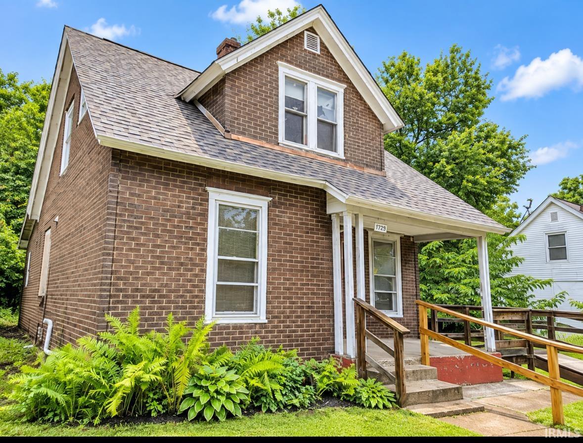 1725 S Scott Street South Bend IN 46613