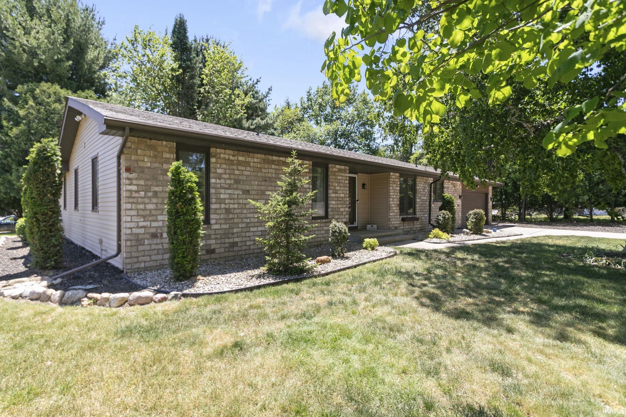 51270 Tee Court South Bend IN 46628