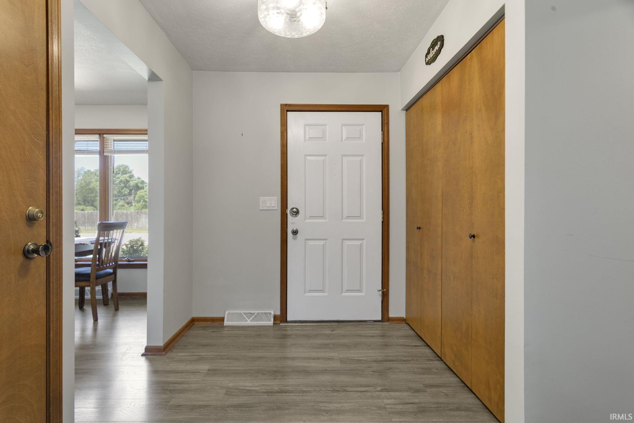 51270 Tee Court South Bend IN 46628