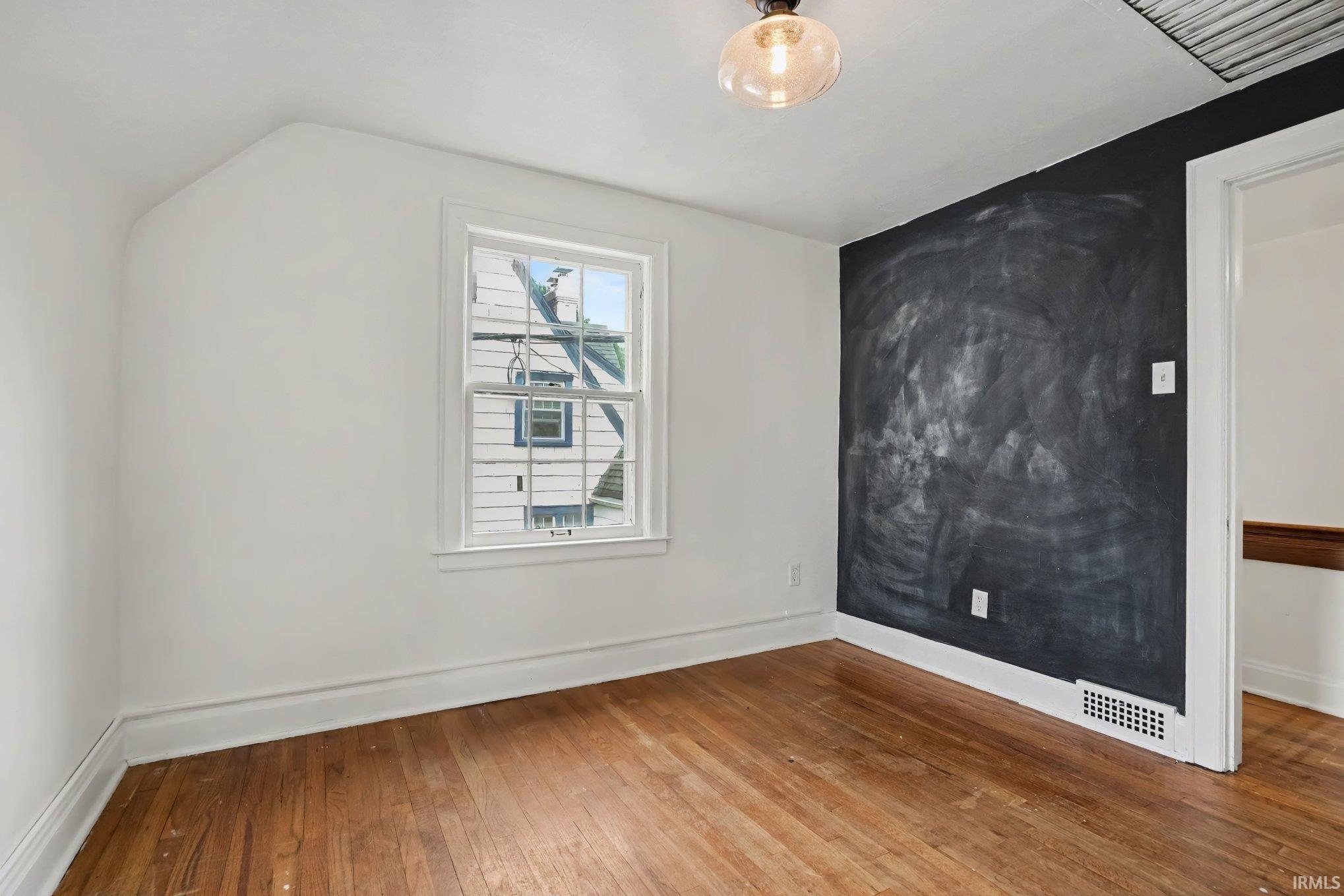 829 E Woodside Street South Bend IN 46614