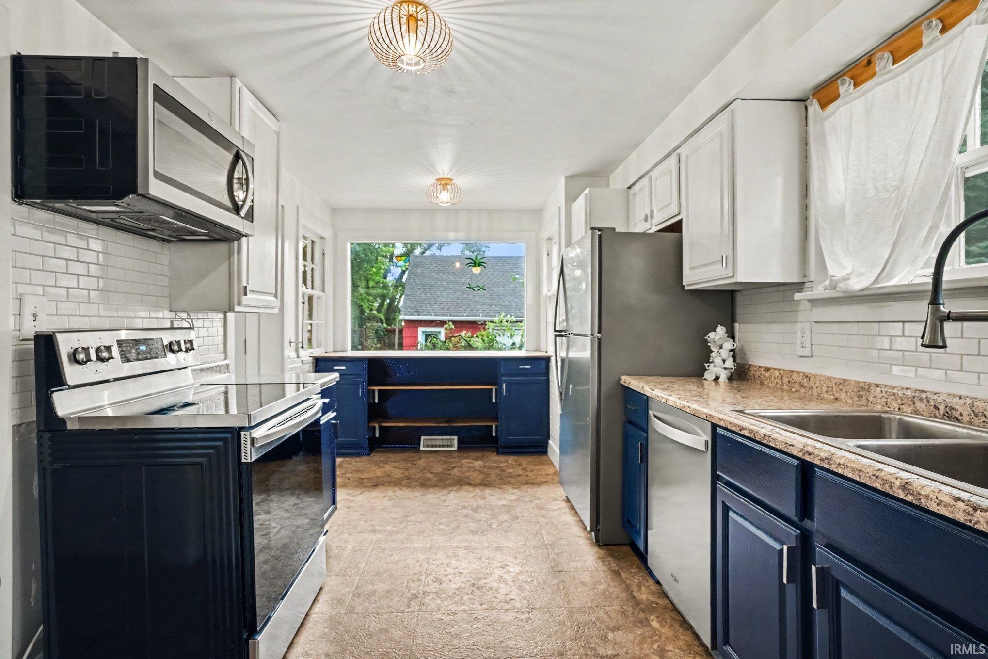 829 E Woodside Street South Bend IN 46614