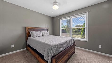11484 E St Road 58 Bloomfield IN 47424