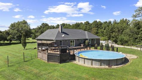 11484 E St Road 58 Bloomfield IN 47424
