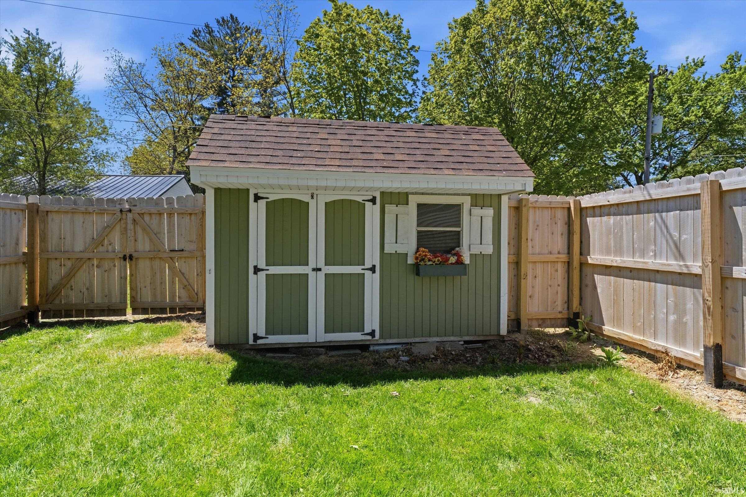 706 Jackson Street Walkerton IN 46574