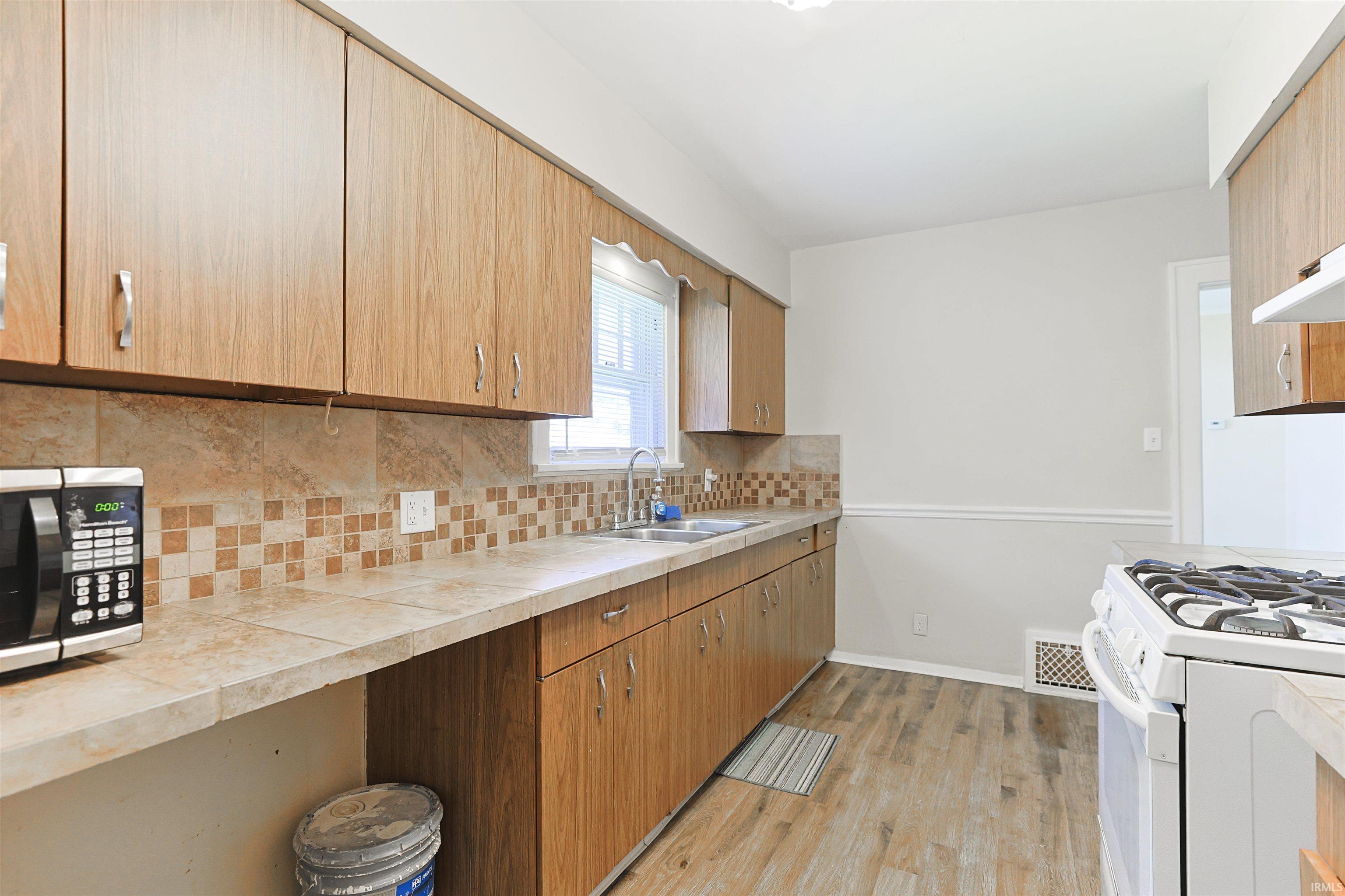 2157 Berkley Place South Bend IN 46616