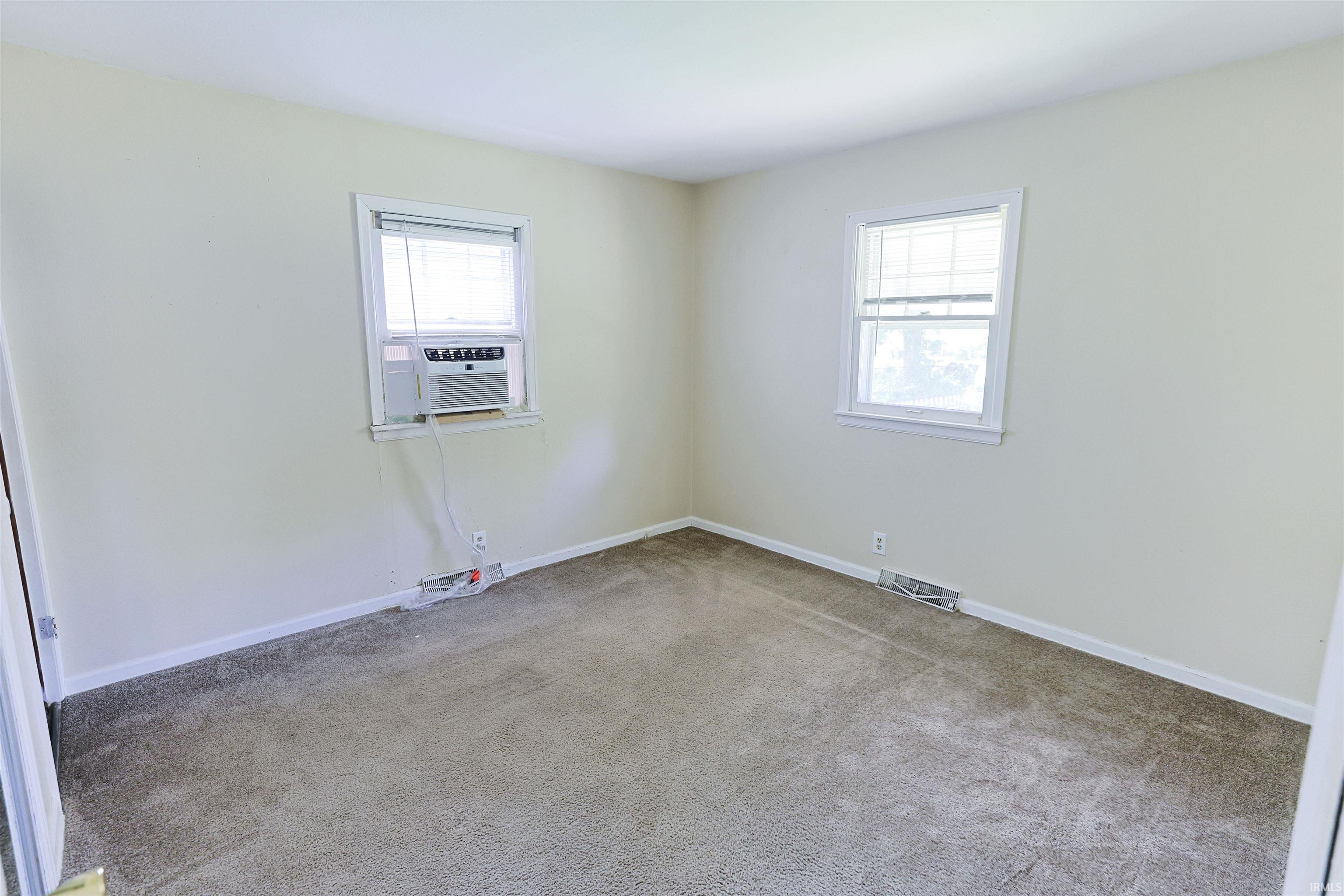 2157 Berkley Place South Bend IN 46616