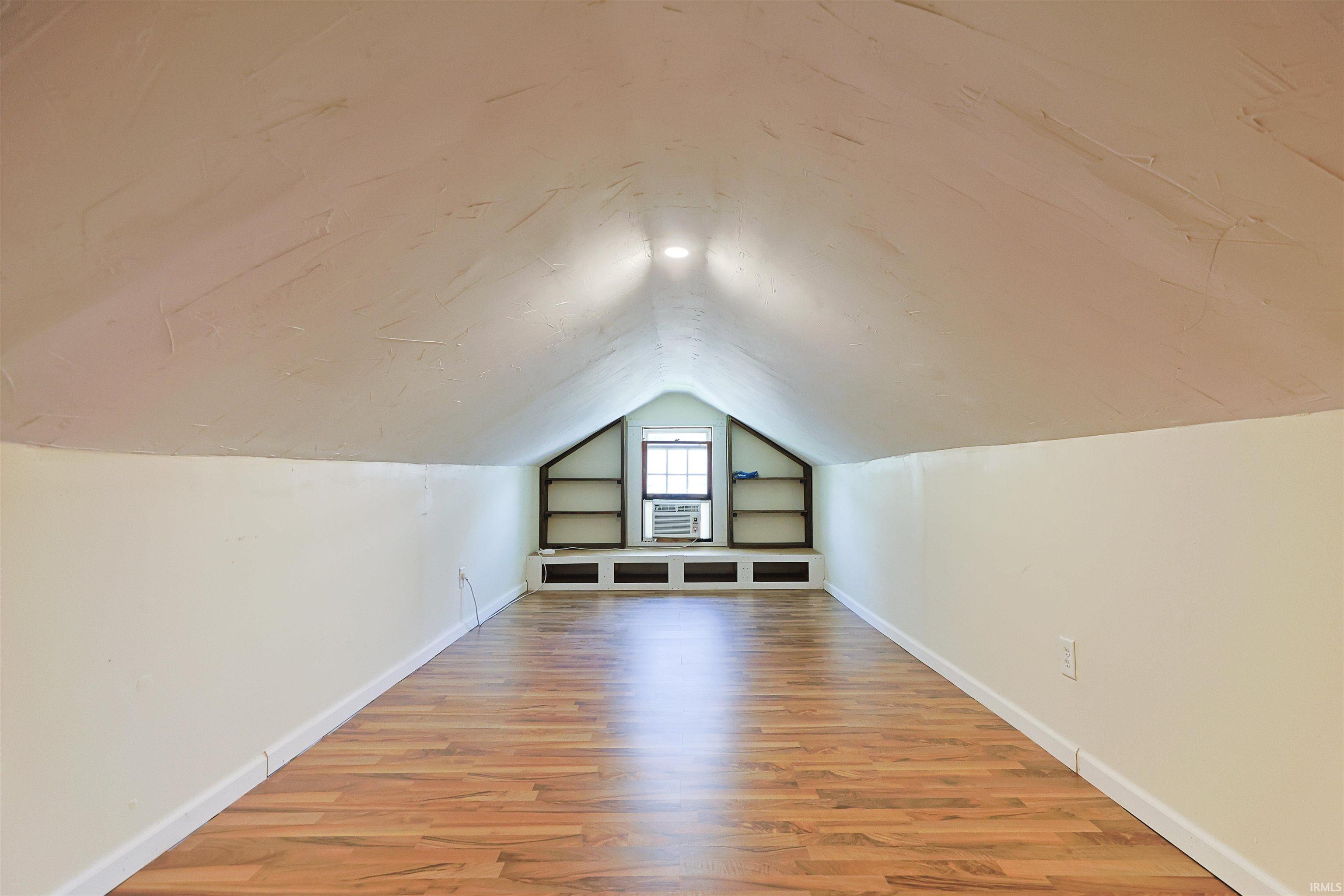 2157 Berkley Place South Bend IN 46616