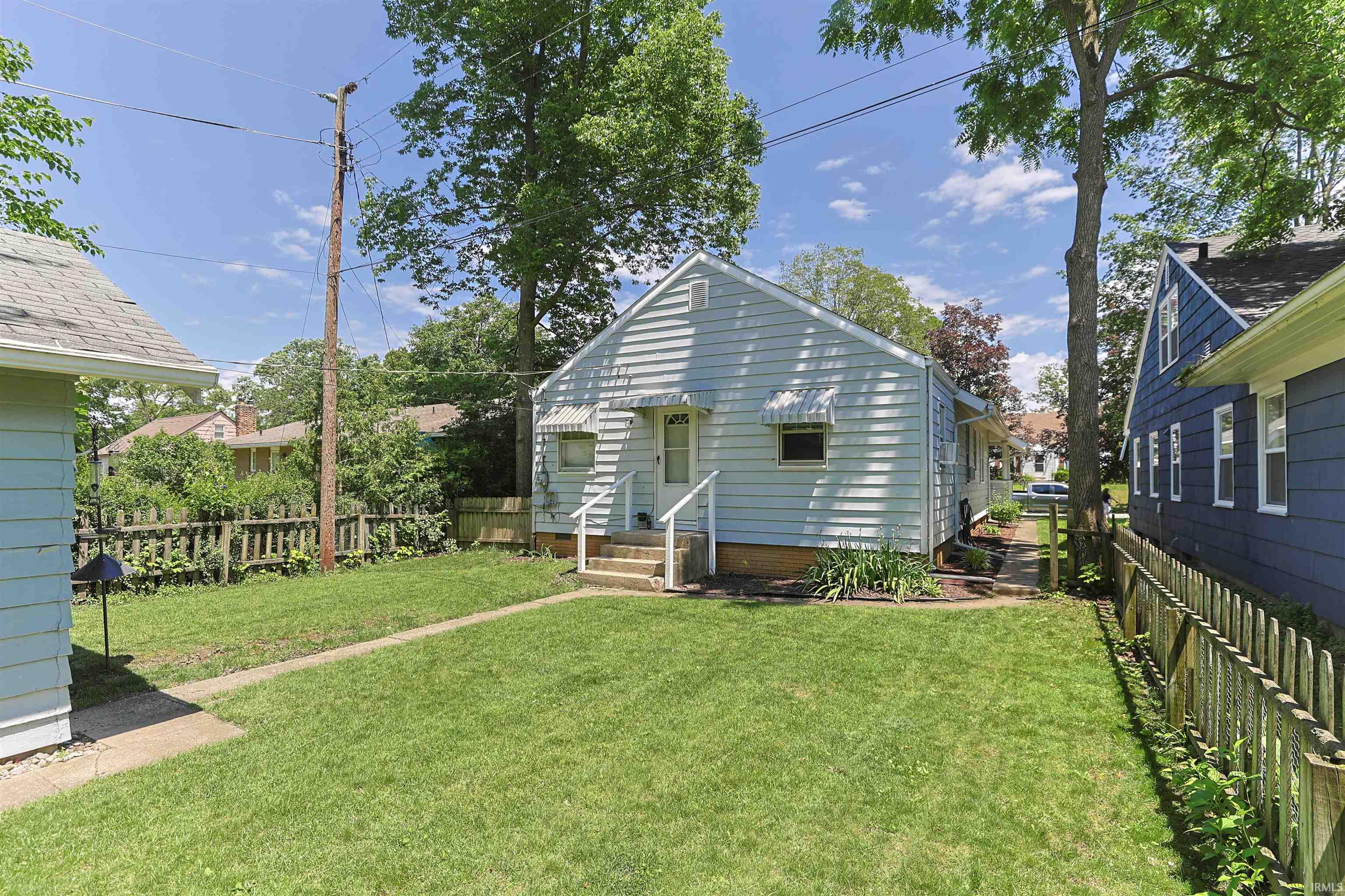 2157 Berkley Place South Bend IN 46616