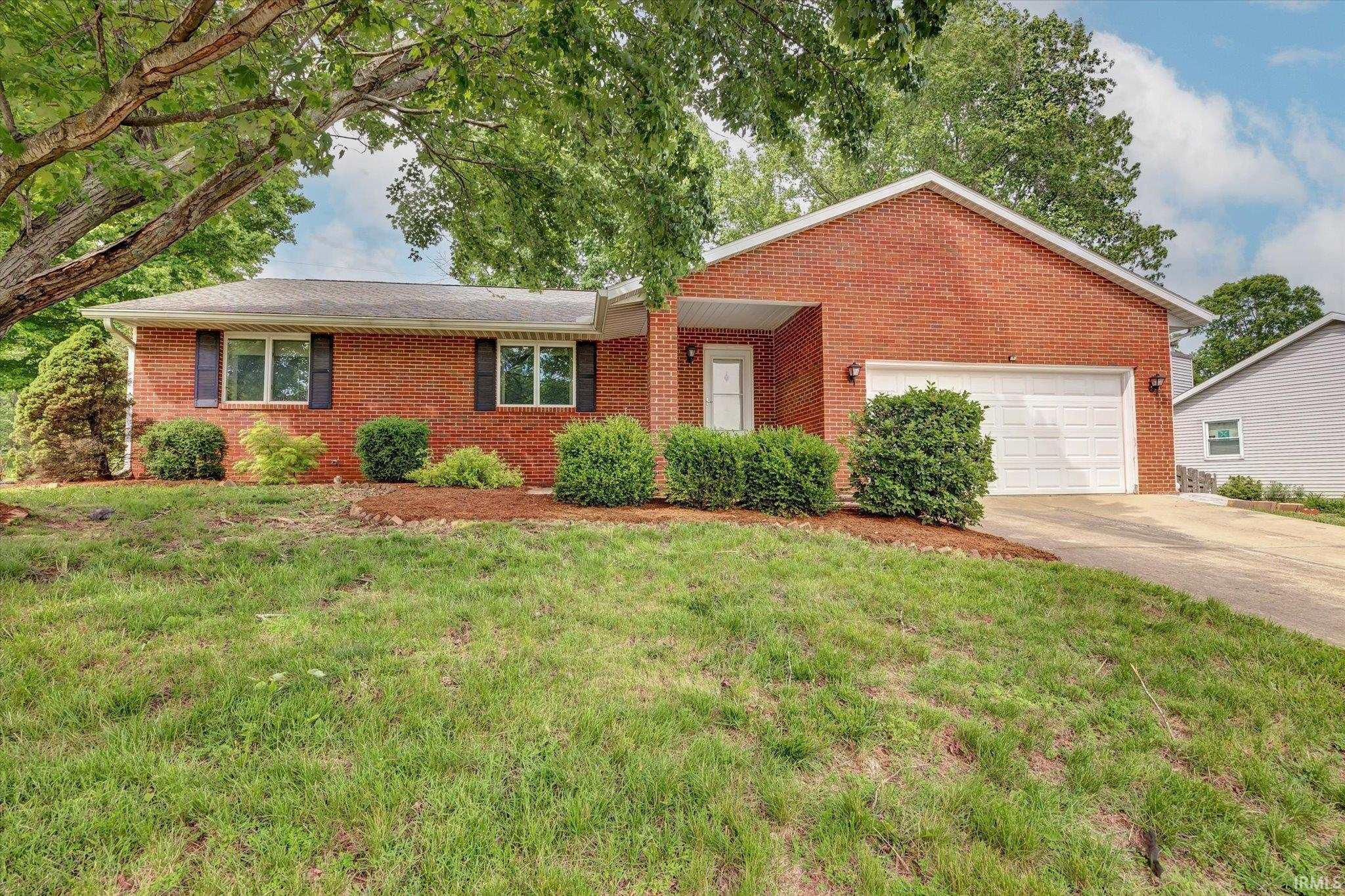 3737 S Bainbridge Drive Bloomington IN 47401