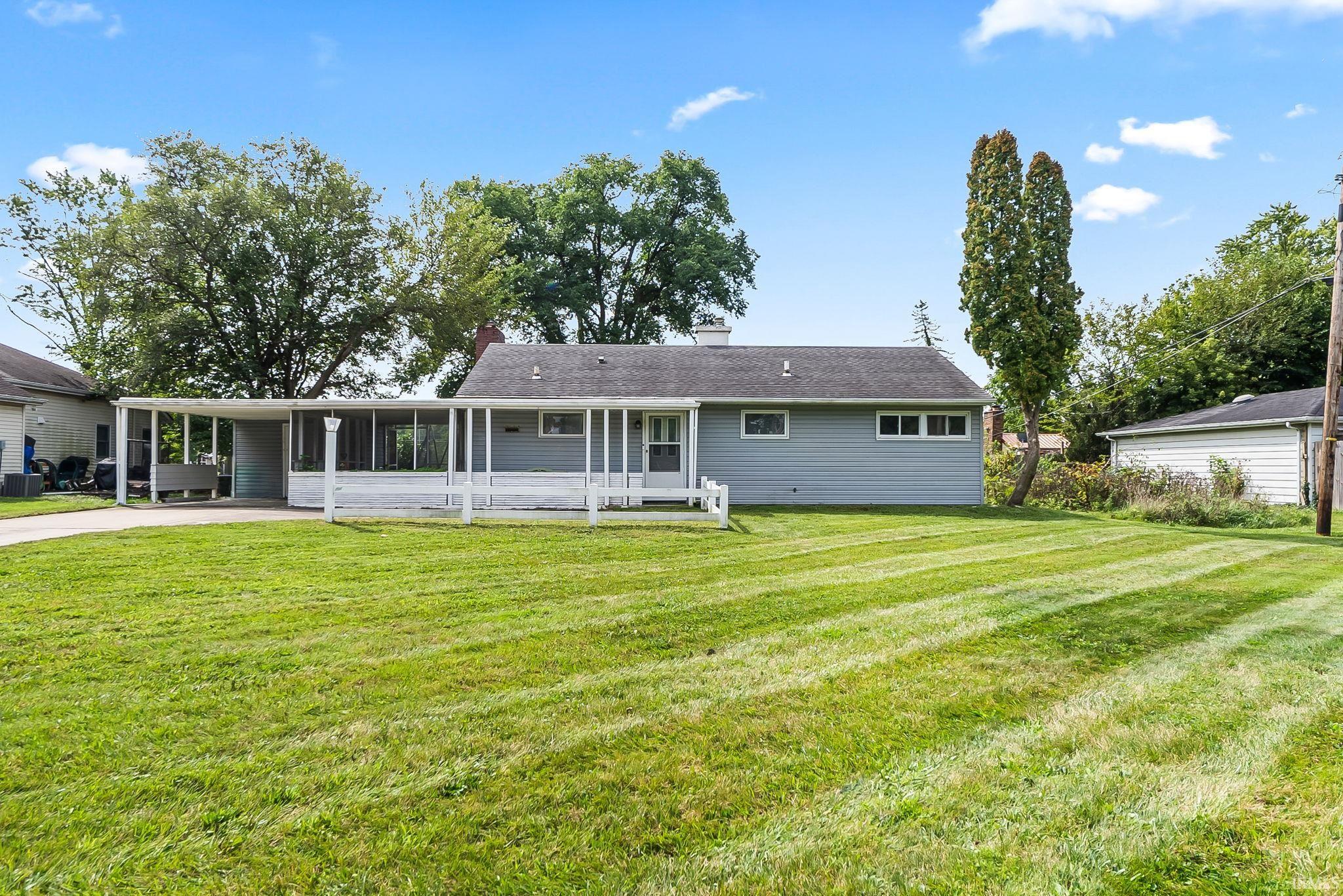 116 E Hoover Drive Fort Wayne IN 46816