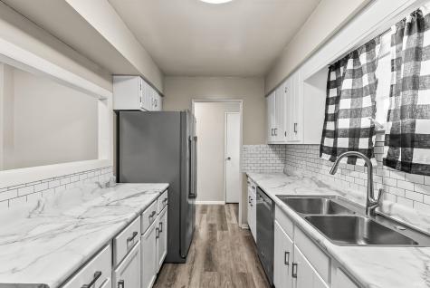 116 E Hoover Drive Fort Wayne IN 46816