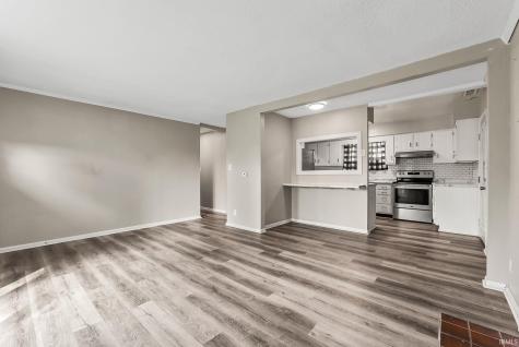 116 E Hoover Drive Fort Wayne IN 46816