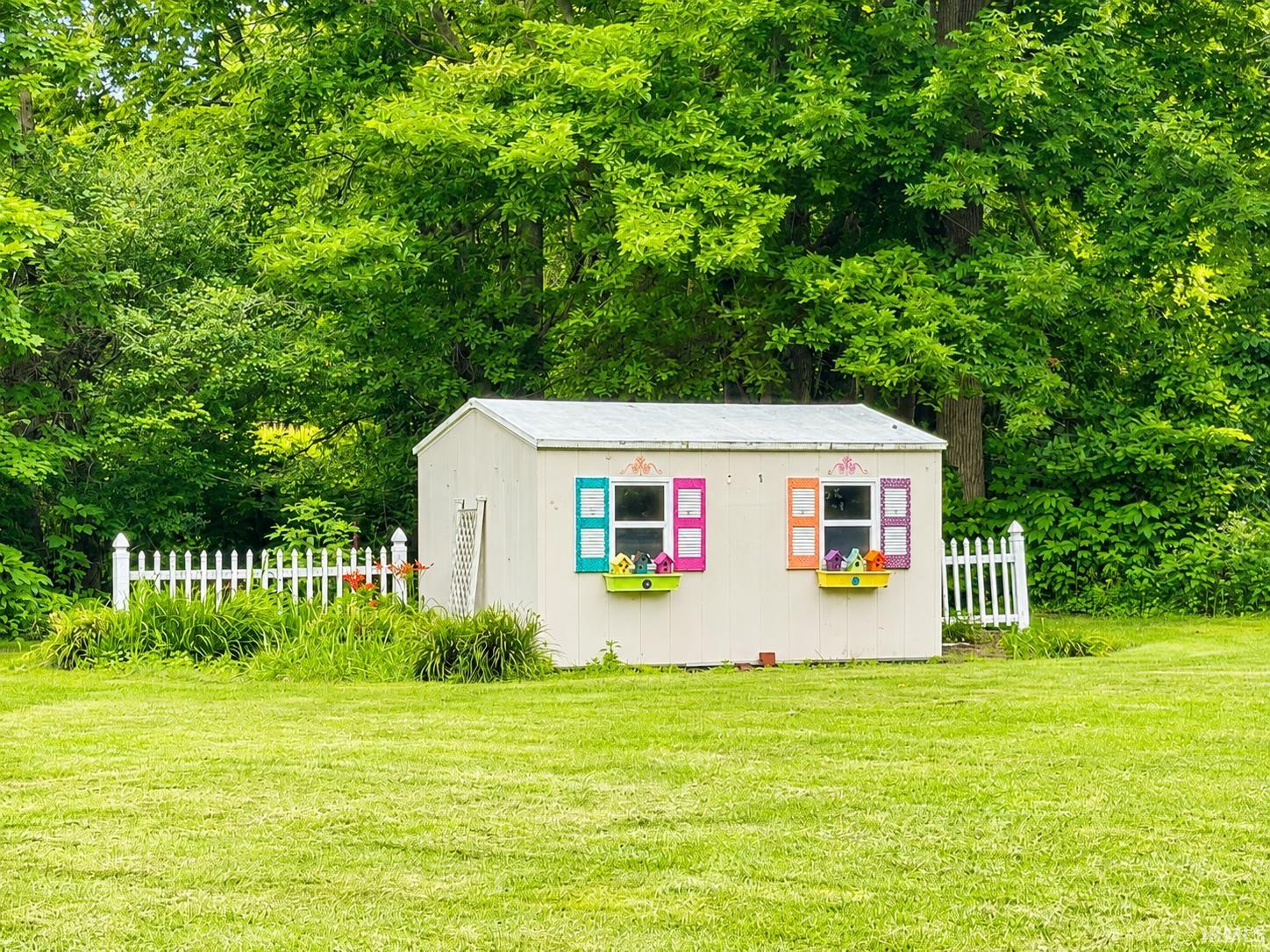 9540 Sunny Side Drive Plymouth IN 46563