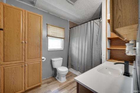 5885 N 575 W Road Winamac IN 46996