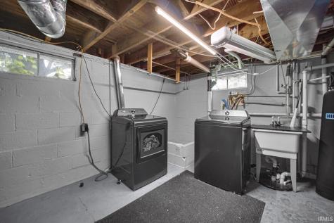 5885 N 575 W Road Winamac IN 46996