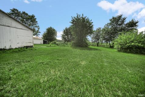 5885 N 575 W Road Winamac IN 46996