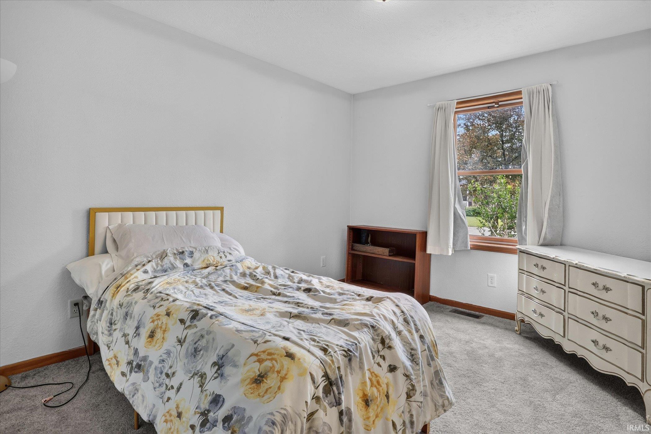65652 Buttercup Avenue Goshen IN 46528