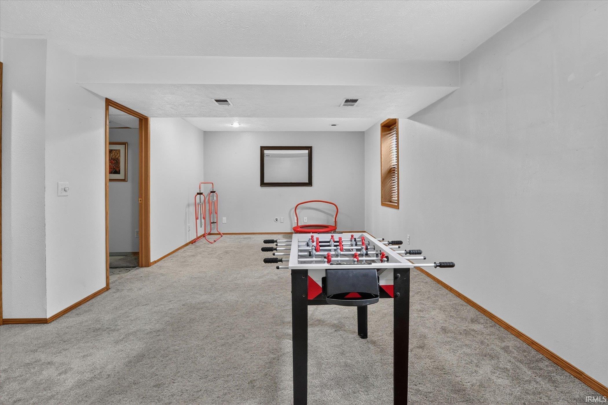 65652 Buttercup Avenue Goshen IN 46528