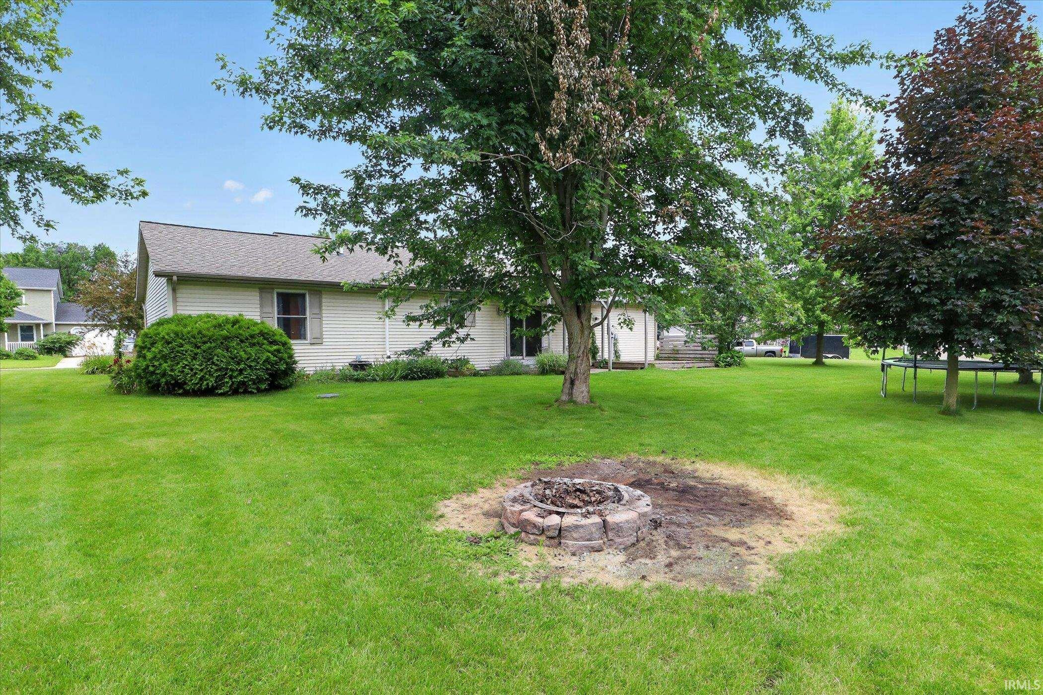65652 Buttercup Avenue Goshen IN 46528