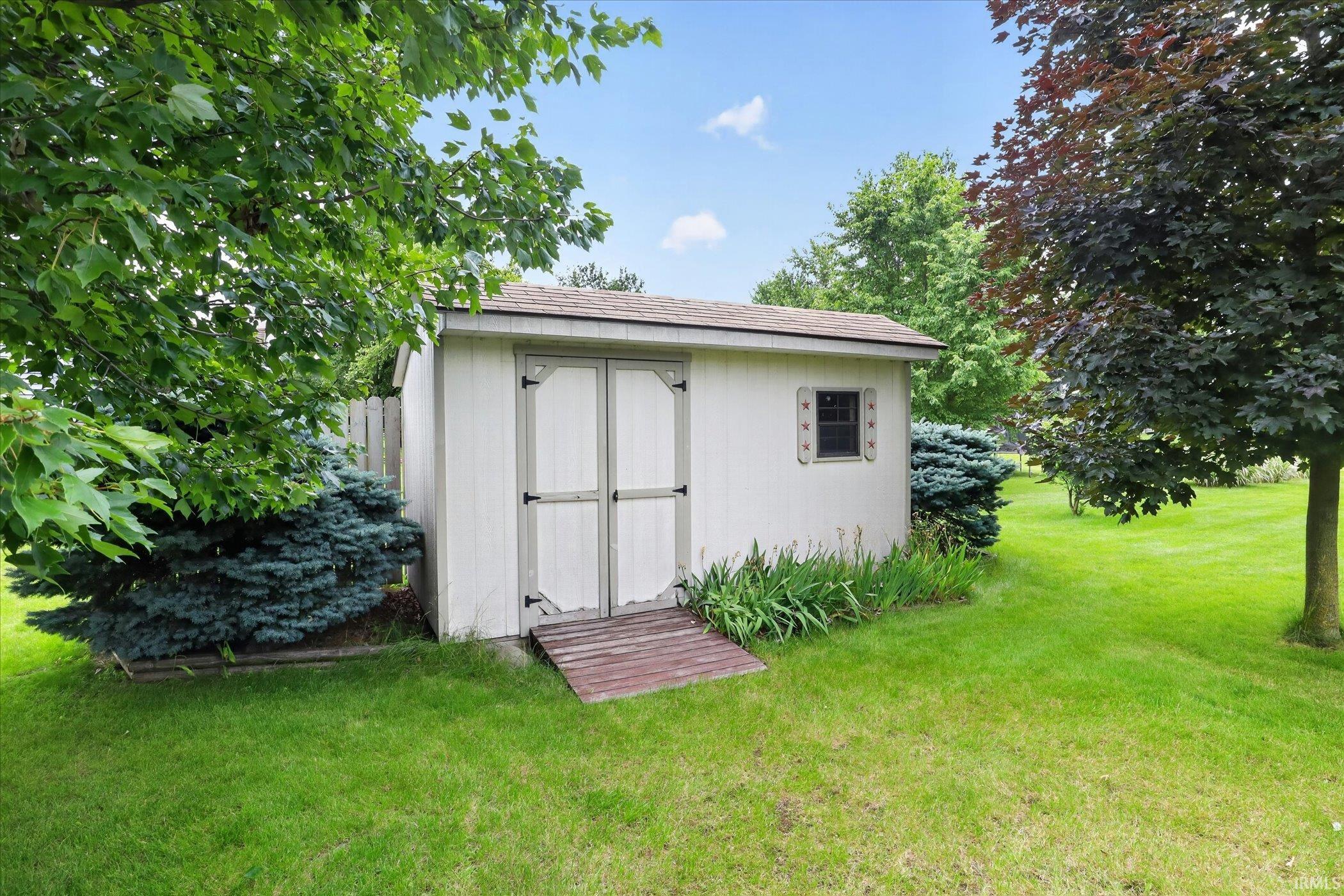 65652 Buttercup Avenue Goshen IN 46528