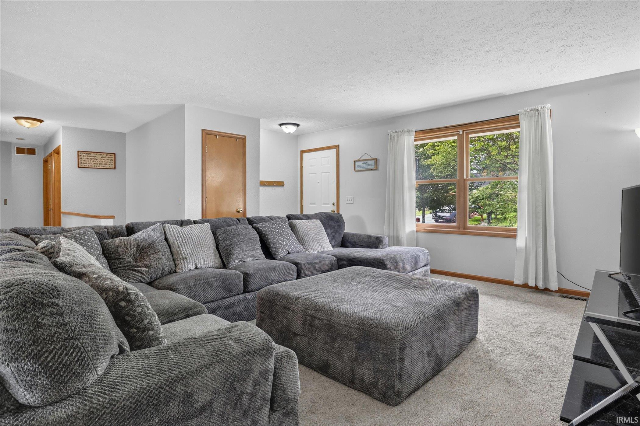 65652 Buttercup Avenue Goshen IN 46528