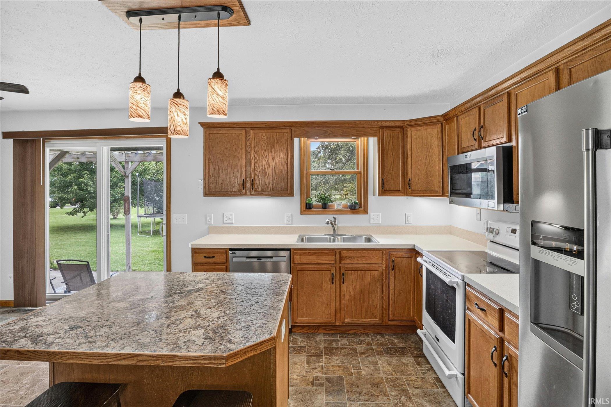 65652 Buttercup Avenue Goshen IN 46528