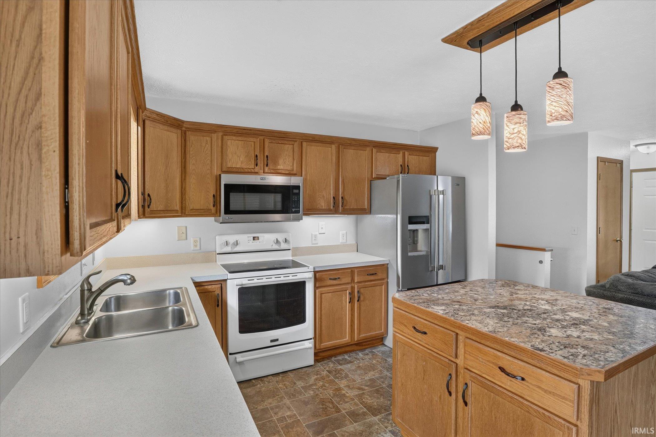 65652 Buttercup Avenue Goshen IN 46528