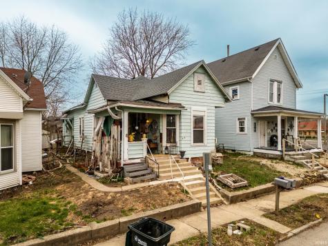 409 N Pershing Drive Muncie IN 47305