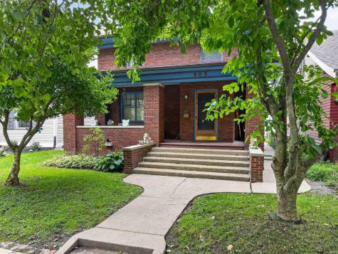 909 W Wildwood Avenue Fort Wayne IN 46807