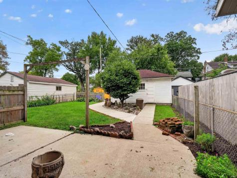 909 W Wildwood Avenue Fort Wayne IN 46807