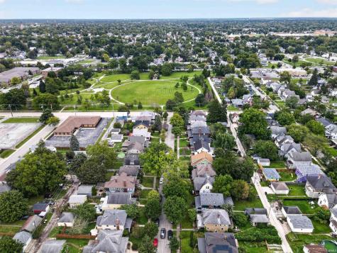 909 W Wildwood Avenue Fort Wayne IN 46807