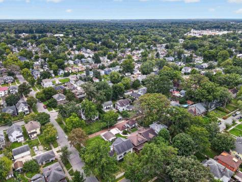 909 W Wildwood Avenue Fort Wayne IN 46807
