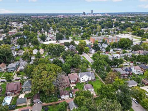 909 W Wildwood Avenue Fort Wayne IN 46807