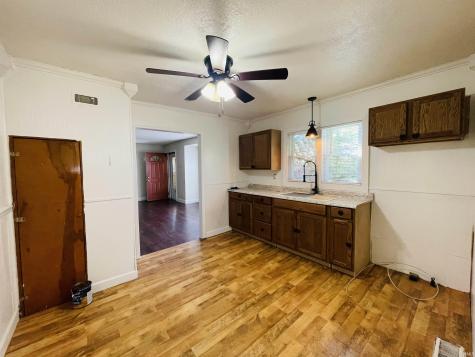 221 S D Street Gas City IN 46933