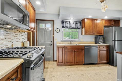 57161 Clona Court South Bend IN 46619