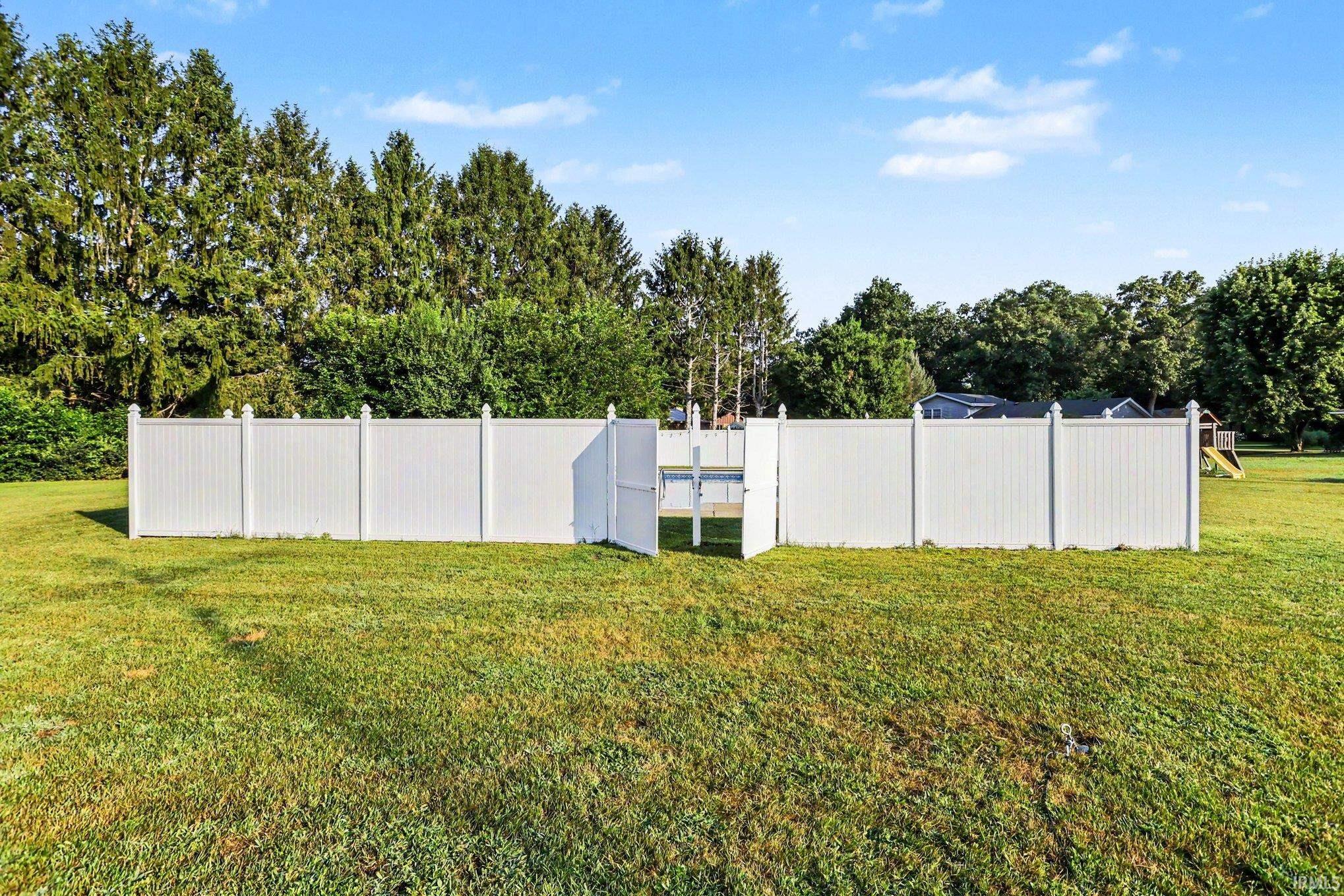 57161 Clona Court South Bend IN 46619