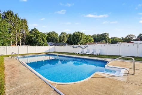 57161 Clona Court South Bend IN 46619