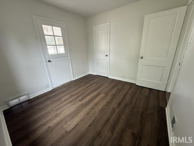 1725 E Ewing Avenue South Bend IN 46613
