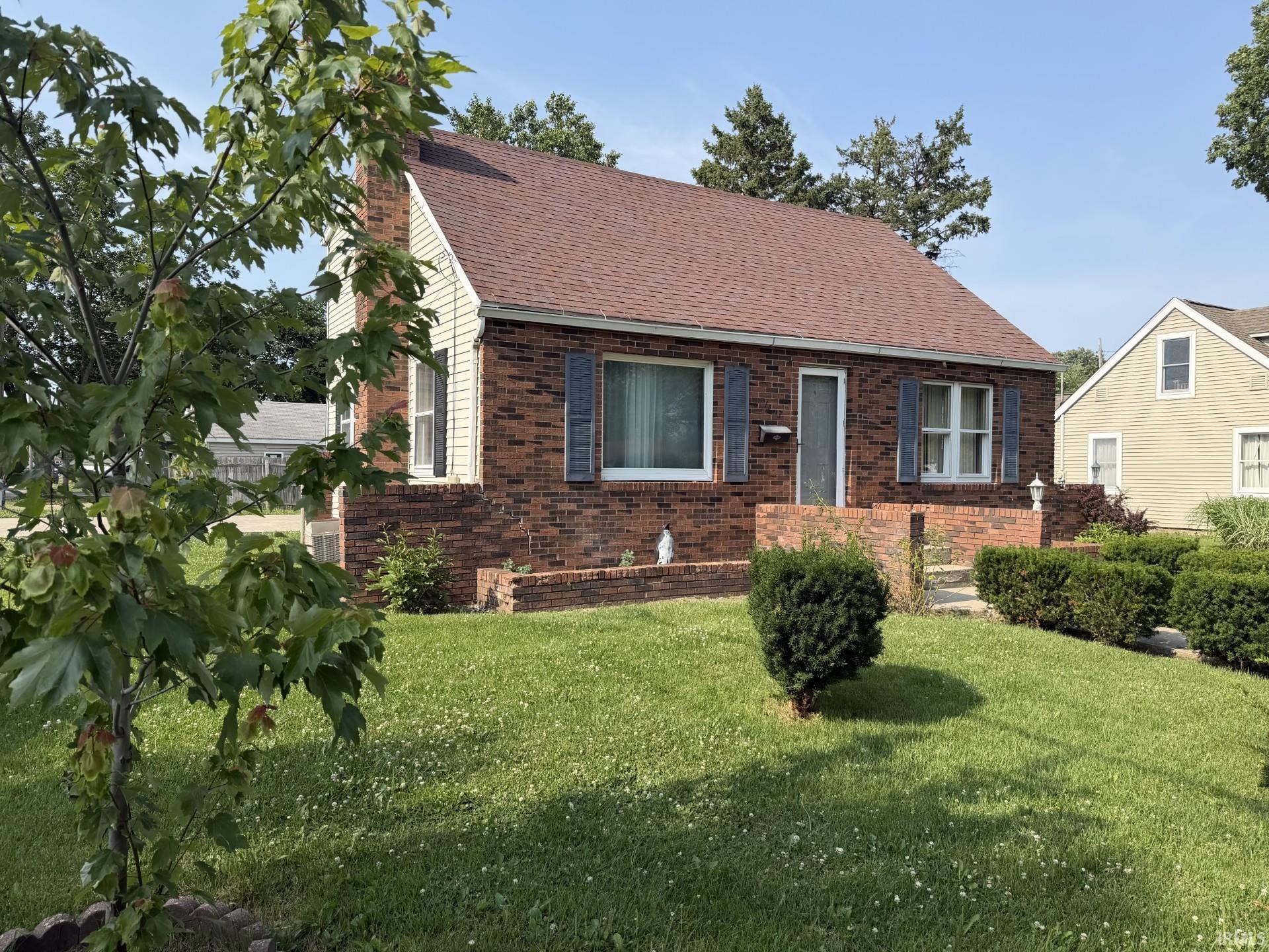 1107 E Douglas Street Goshen IN 46526