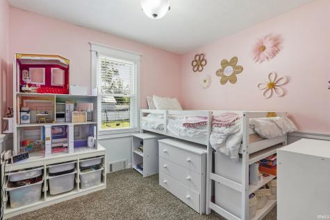 215 E Maple Grove Street Syracuse IN 46567