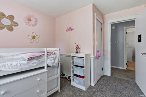 215 E Maple Grove Street Syracuse IN 46567