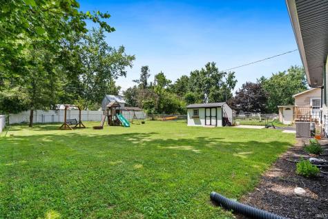 215 E Maple Grove Street Syracuse IN 46567