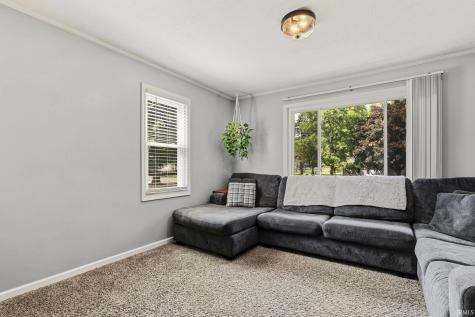 215 E Maple Grove Street Syracuse IN 46567