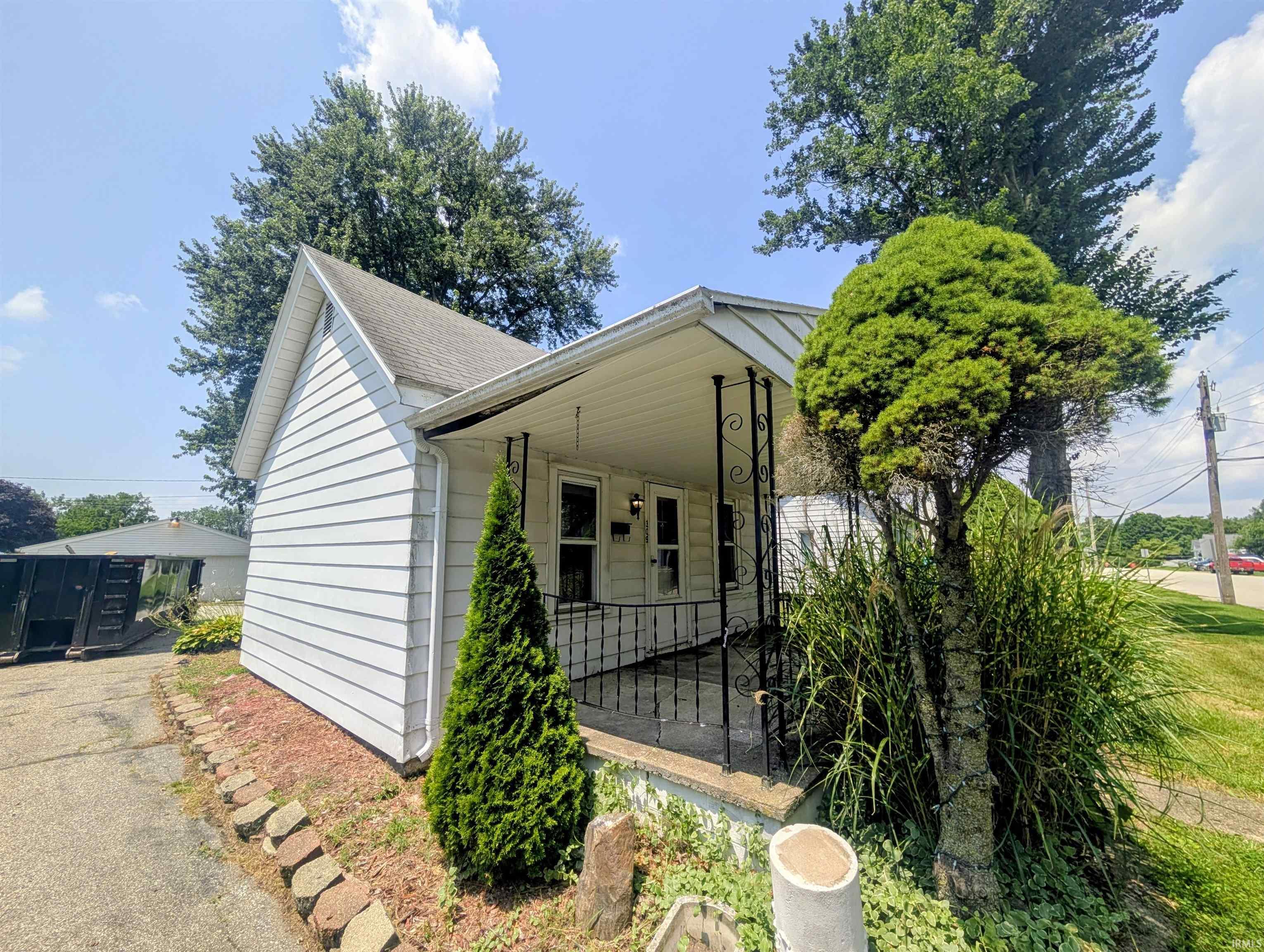 309 S Main Street Lakeville IN 46536