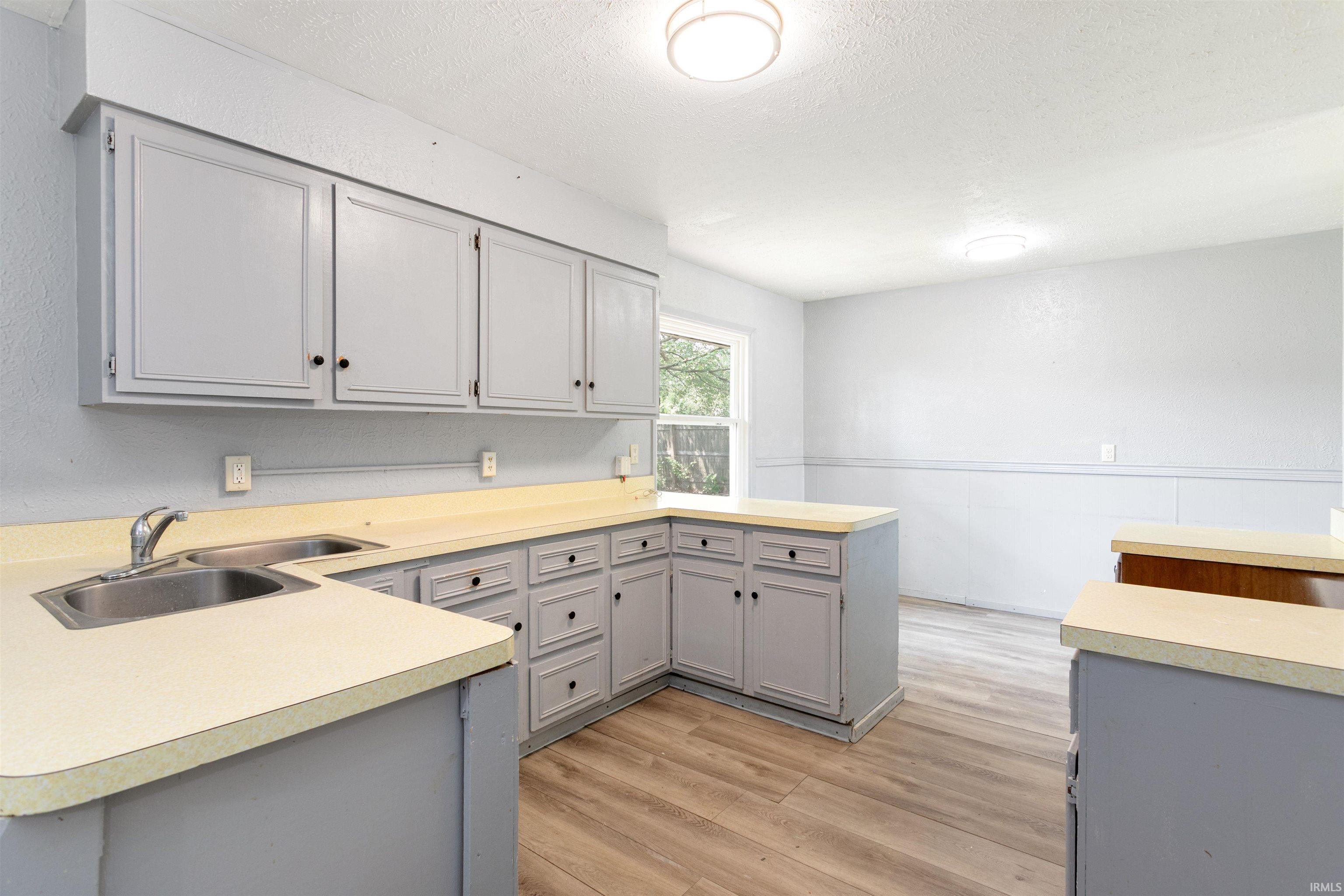 3226 Rexford Drive South Bend IN 46615
