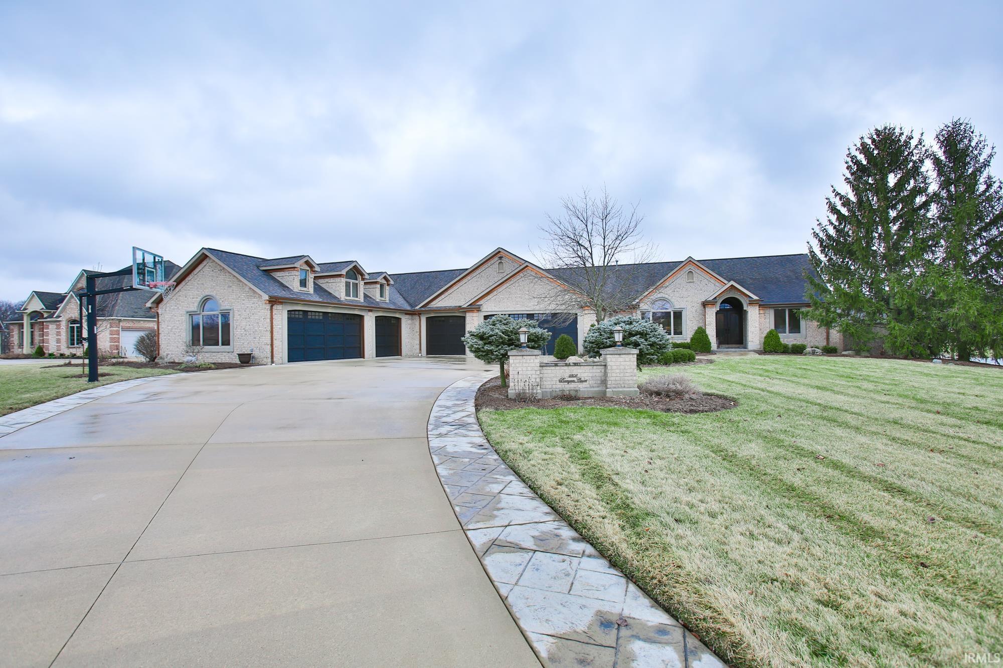 9808 Banyan Court Fort Wayne IN 46835